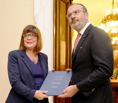 30 May 2019 National Assembly Speaker Maja Gojkovic and the Head of the EU Delegation to Serbia Sem Fabrizi